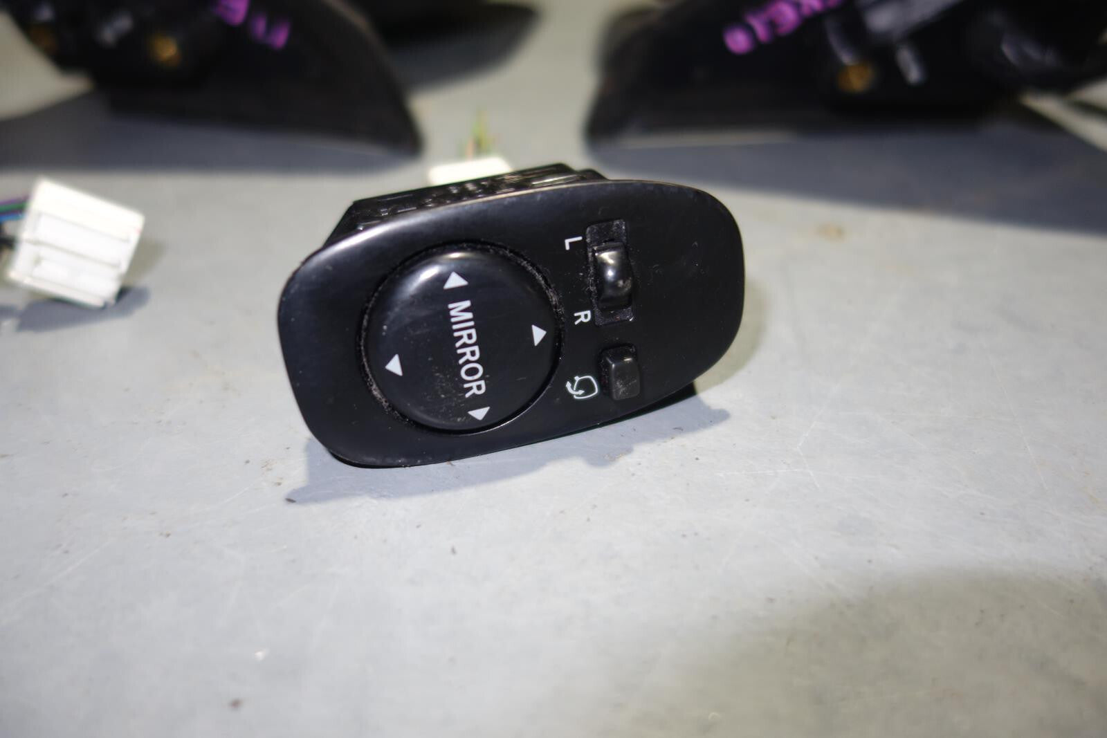 JDM Toyota Altezza Lexus IS300 Power Folding Mirrors Switch 2001-2005 SXE10 IS