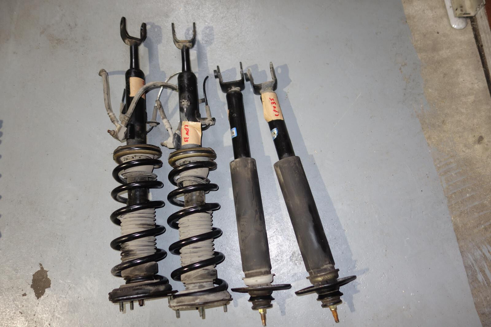 JDM Nissan 350z Z33 G35 Coupe Front Rear Shocks Coil Springs Struts 2003-2009