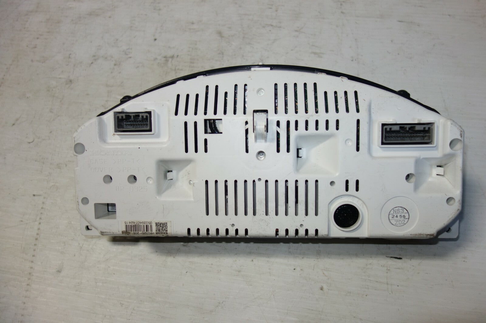 JDM ACURA RL KB1 OEM AUTOMATIC GAUGE CLUSTER  HONDA LEGEND CLUSTER 2005-2008