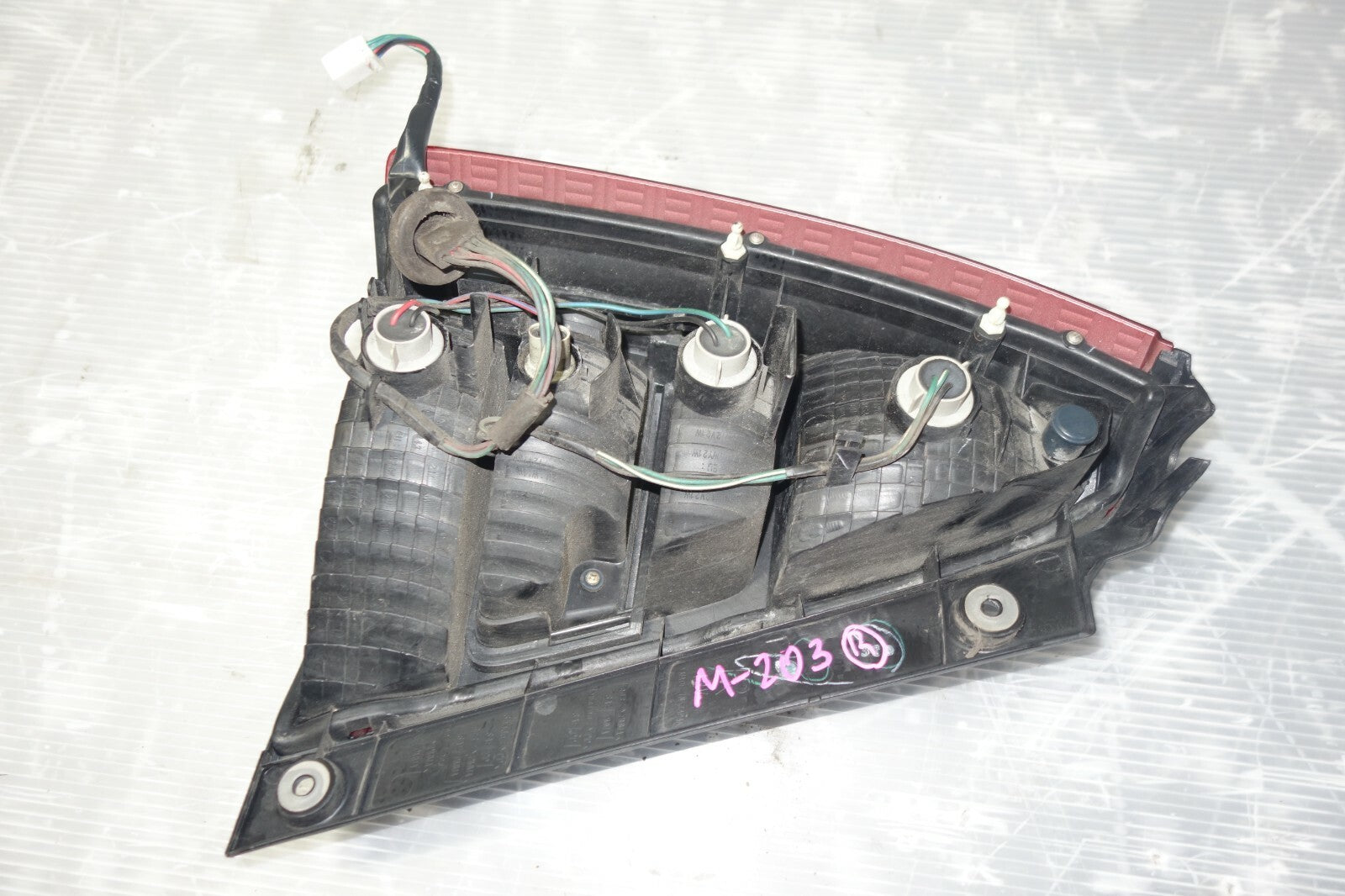 JDM 2003-2005 SUBARU FORESTER SG5 SG OEM TAIL LIGHT LAMP RIGHT SIDE 2003-2005