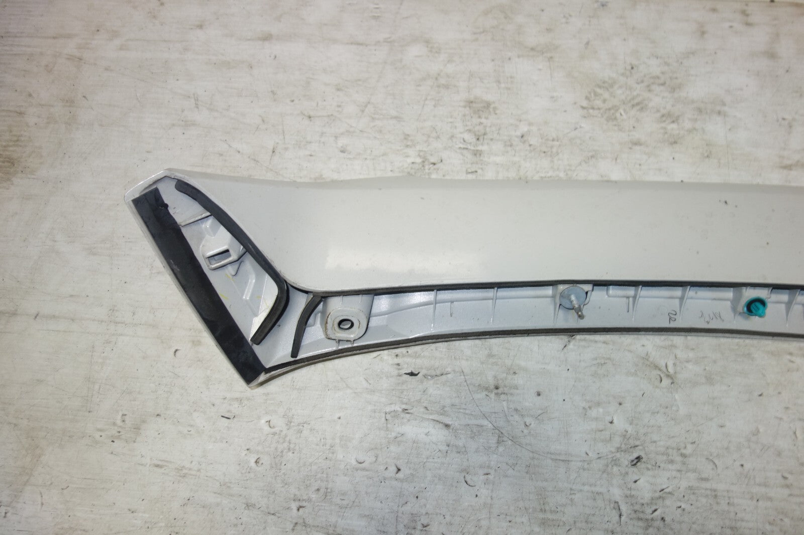 JDM SUBARU FORESTER SH9 OEM TOP SPOILER WING SH9 SH 2009-2010-2011-2012-2013