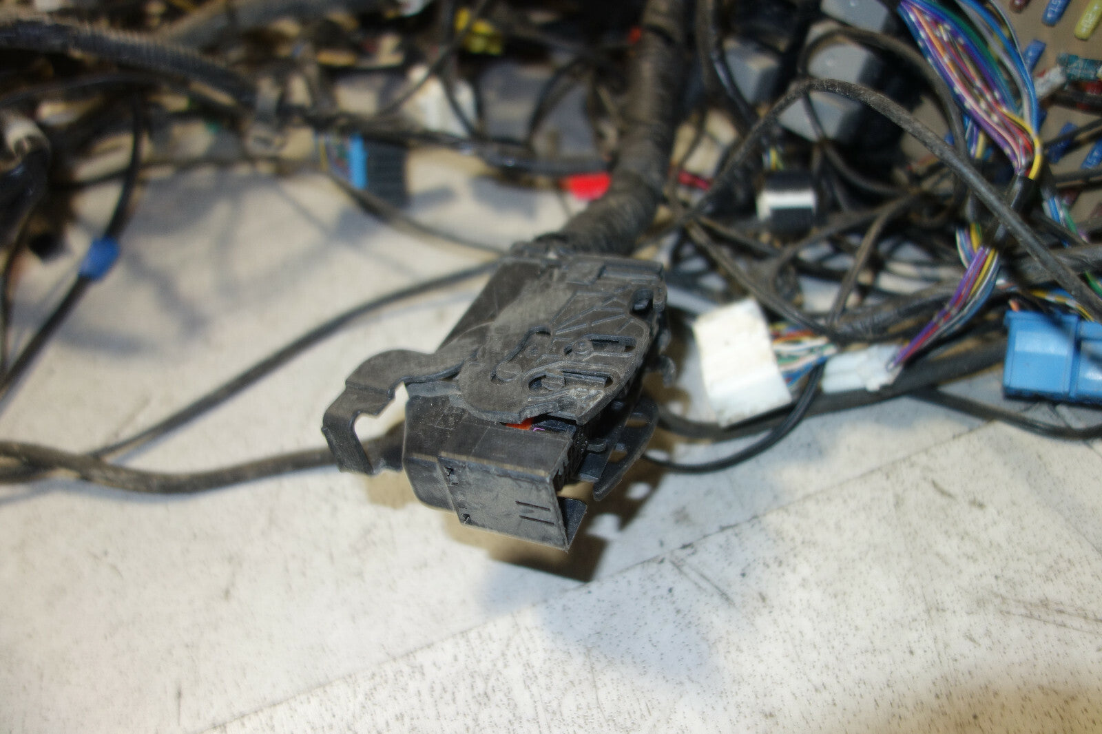 JDM Subaru Legacy EJ20 Turbo 6speed Computer Wire Harness Loom Wiring 22611AN150