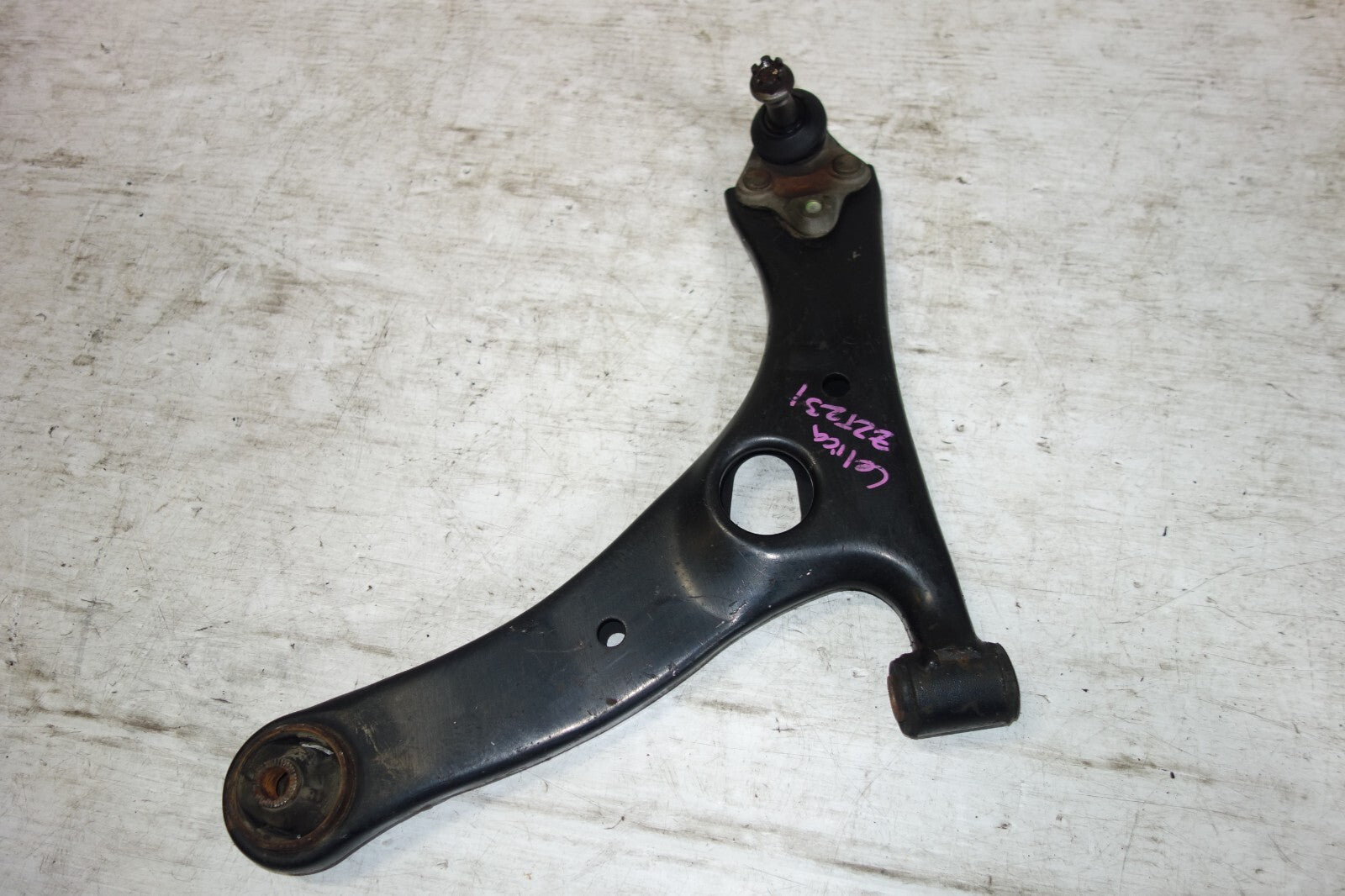 JDM 2000-2005 TOYOTA CELICA OEM FRONT LOWER CONTROL ARM LEFT SIDE GT GT-S ZZT231