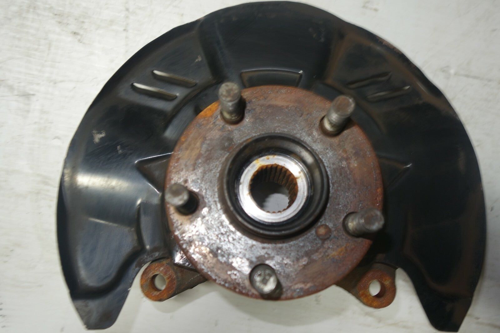 JDM 2013-2014 SUBARU XV GROSSTREK OEM FRONT LEFT SPINDLE HUB KNUCKLE BEARING