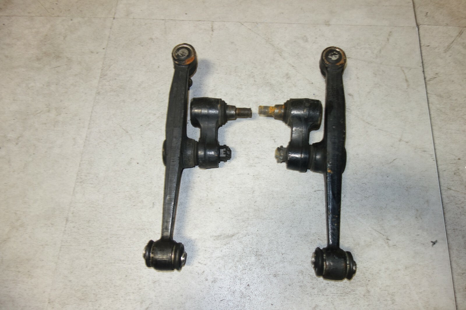 JDM 1994-1999 TOYOTA CELICA GT-4 ST205 OEM SUPERSTRUT FRONT LOWER CONTROL ARMS