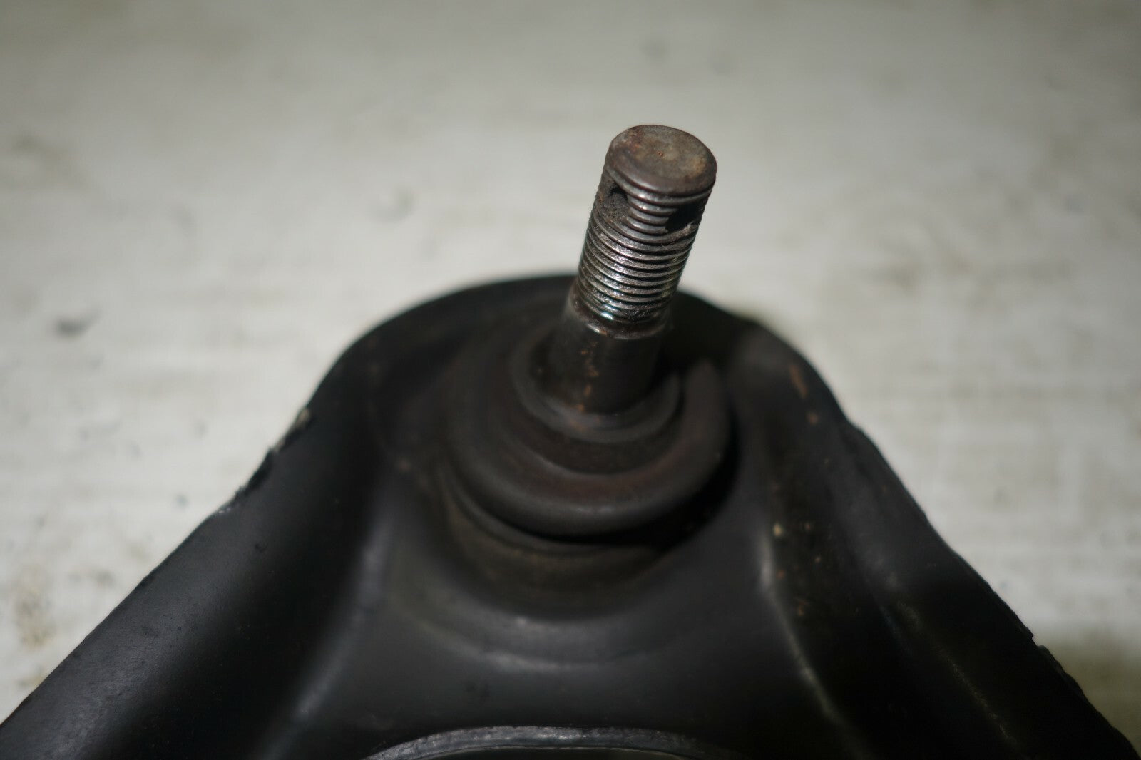 JDM 1999-2005 MAZDA MIATA OEM FRONT UPPER CONTROL ARM  BALL JOINT RIGHT SIDE