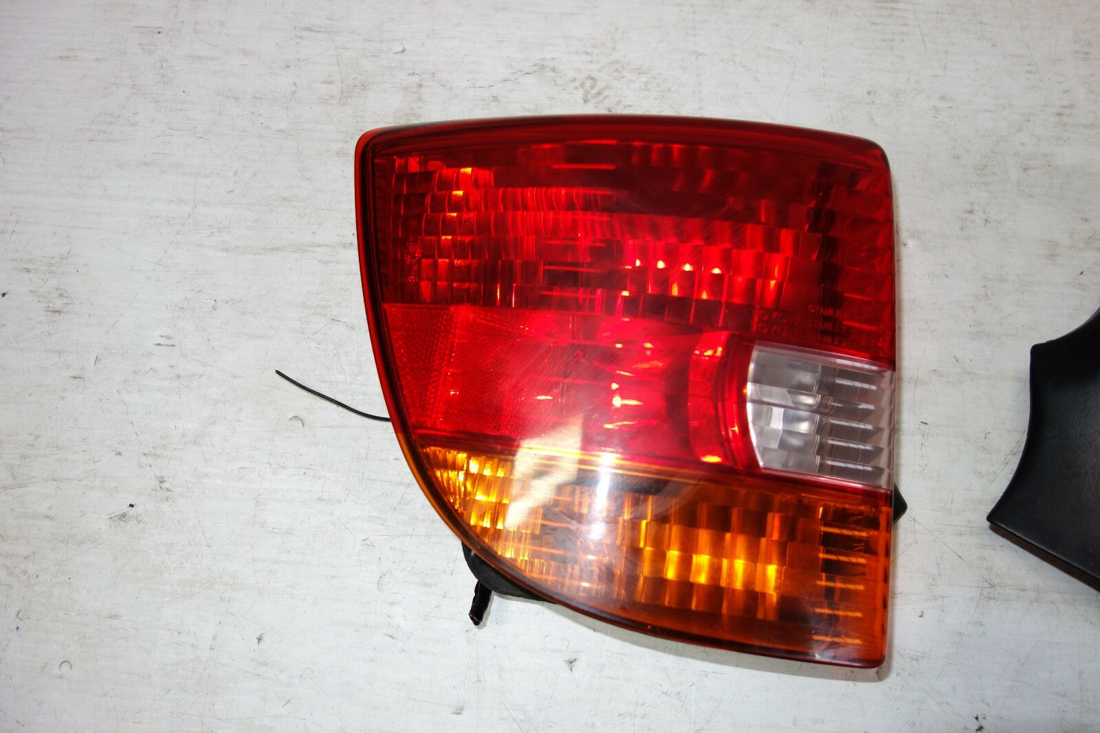 JDM 2000-2005 TOYOTA CELICA OEM TAIL LIGHTS LEFT & RIGHT TAIL LAMPS 2000-2005
