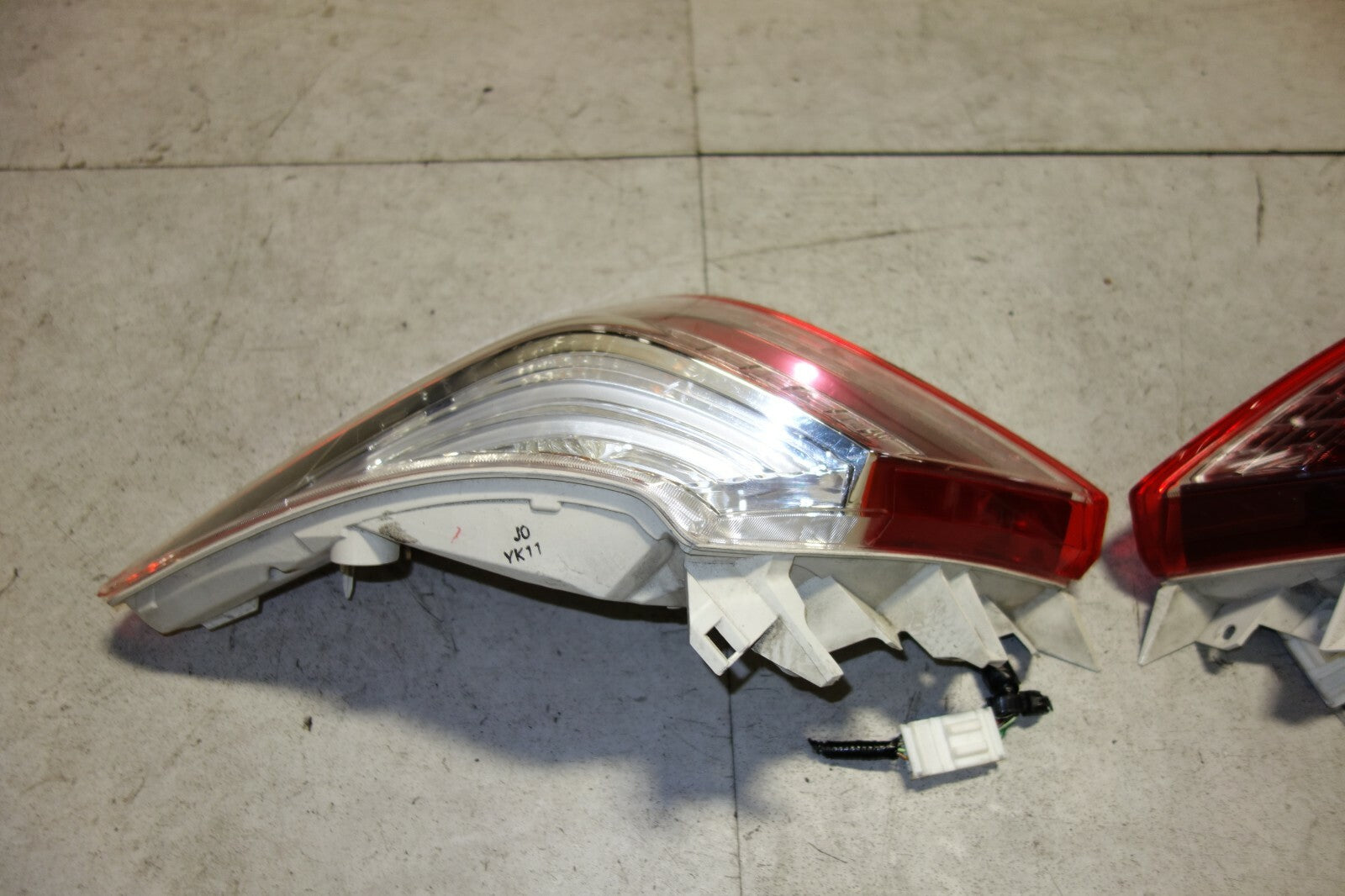 JDM 2009-2012 ACURA RL KB2 OEM TAIL LIGHTS HONDA LEGEND TAIL LAMPS LEFT & RIGHT