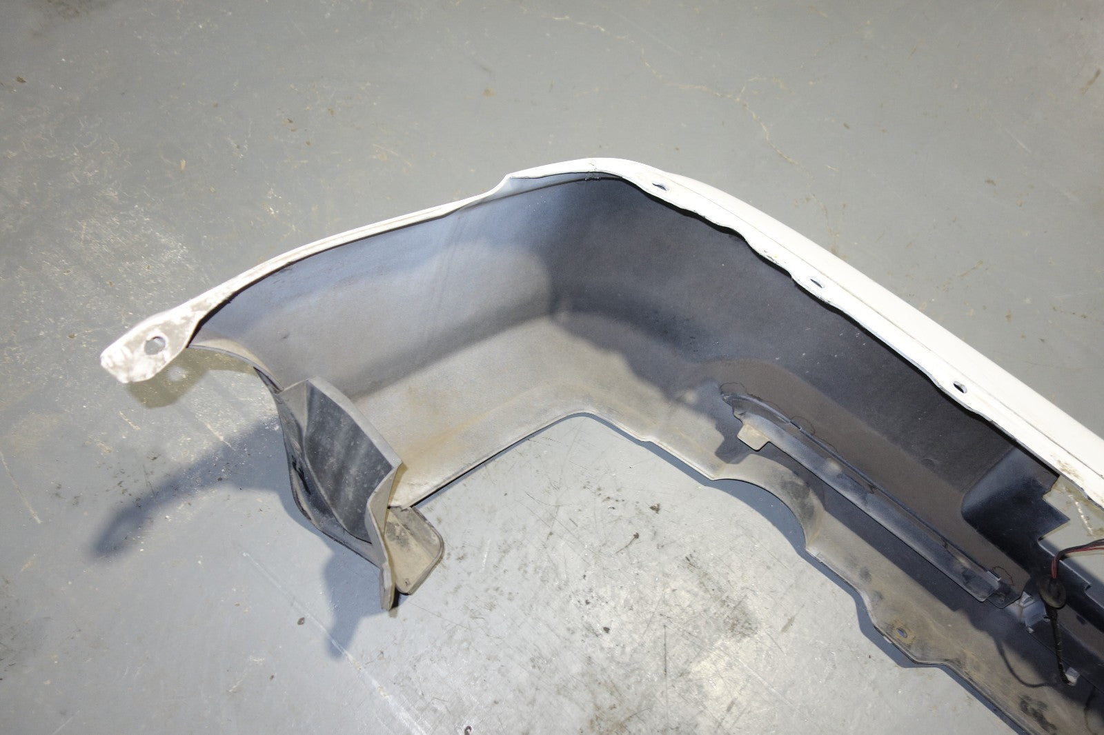 JDM 1998-2001 Spec Acura Integra Type R DC2 OEM 2-DR Rear Bumper Cover 1994-2001