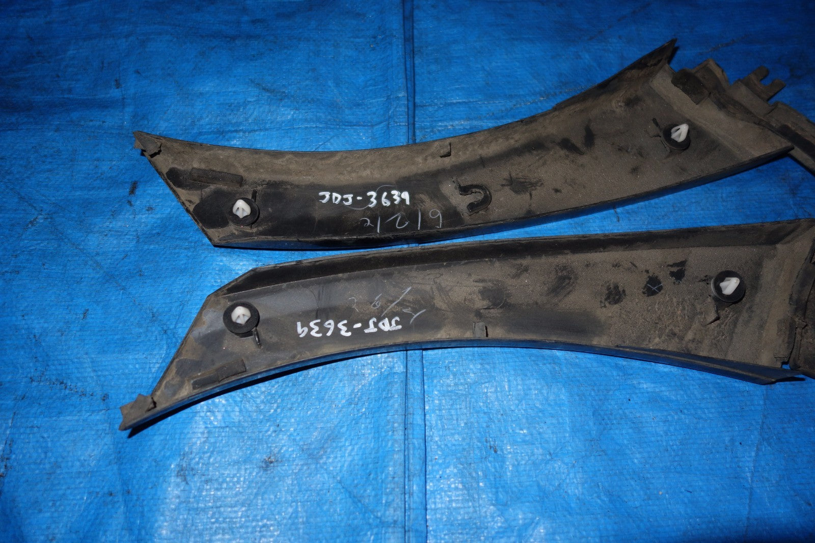 JDM Subaru Legacy OEM Quarter Panel Trim Moulding Molding Black Pair 2005-2009
