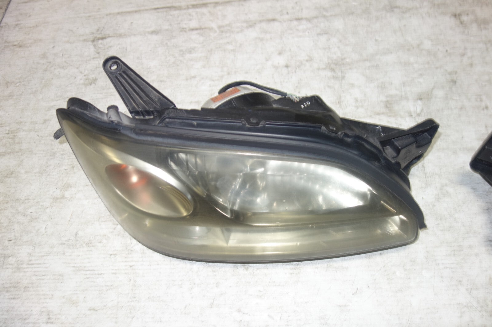 JDM Subaru Legacy Headlights BH5/BE5 HID Left & Right 2000 2001 2002 2003 2004