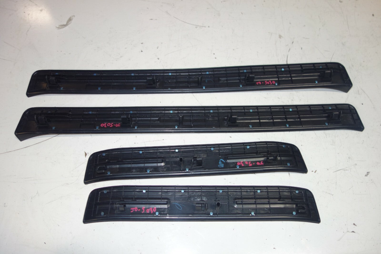 JDM ACURA RL HONDA LEGEND KB1 OEM DOOR SILLS TRIM SCUFF PLATES SIDE STEPS 05-08