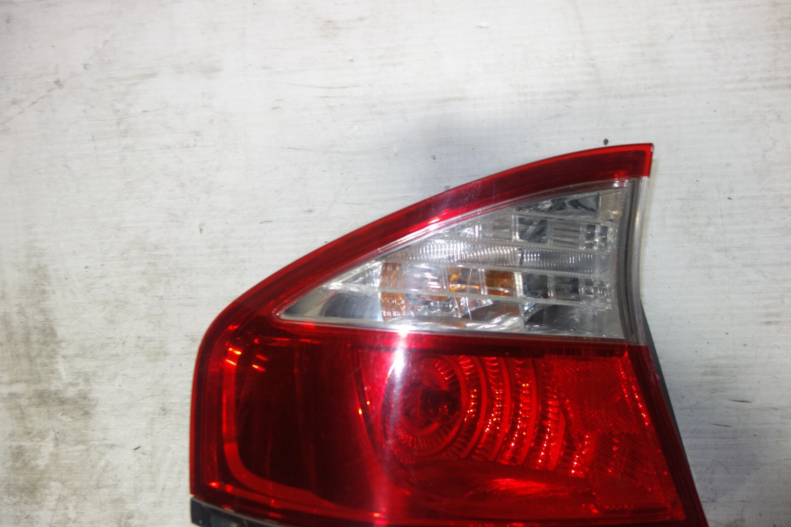 JDM SUBARU LEGACY BL5 OEM USED TAIL LIGHTS  LAMPS 4 DOOR SEDAN 2005-2009