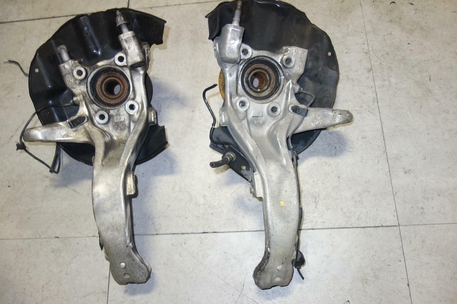 Genuine Acura RL Front Wheel Hub Bearing Knuckle Spindle Low Miles 2005-2012