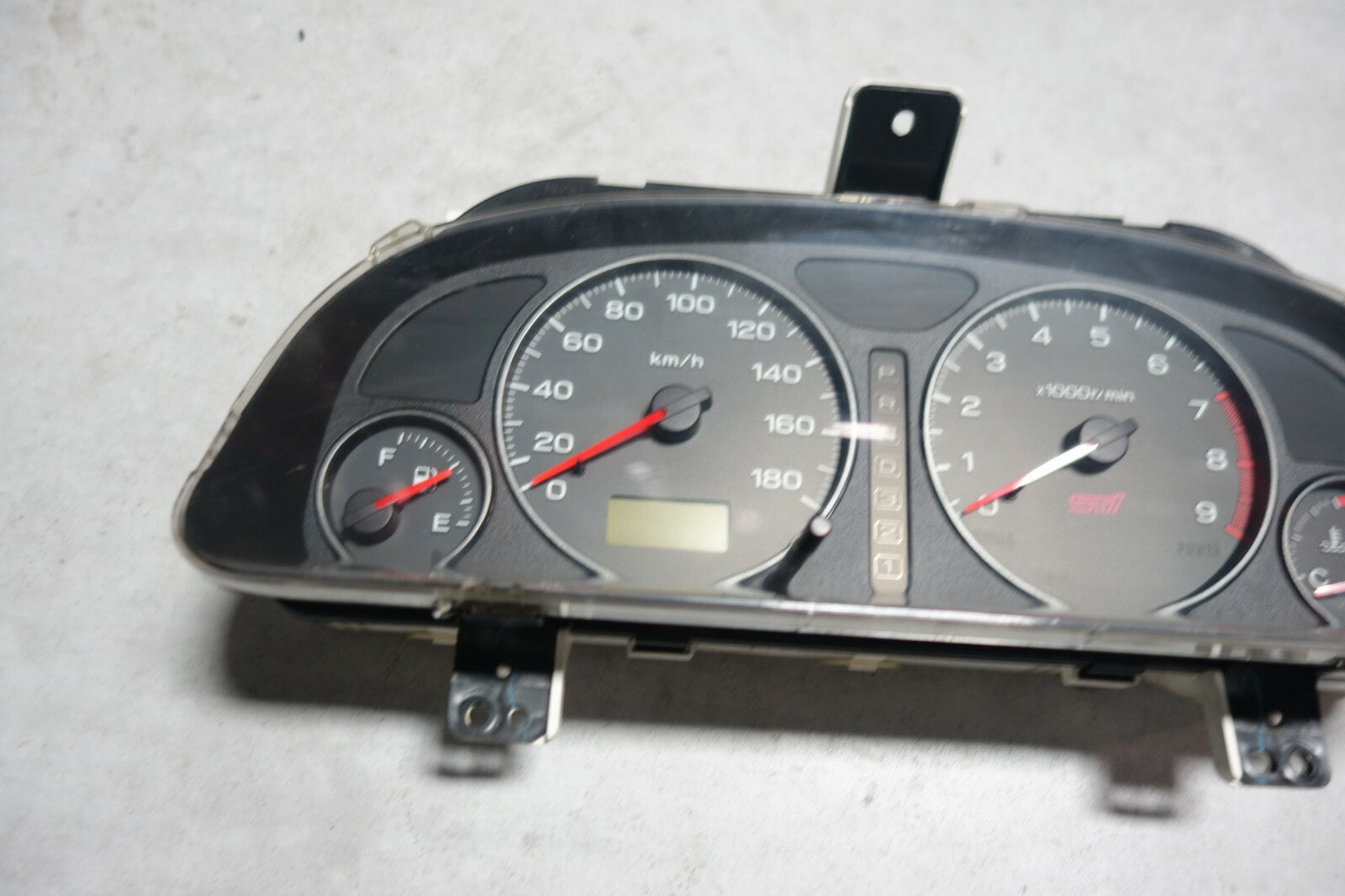 JDM Subaru Forester SF5 STi OEM Automatic Gauge Cluster Speedometer 1998-2002