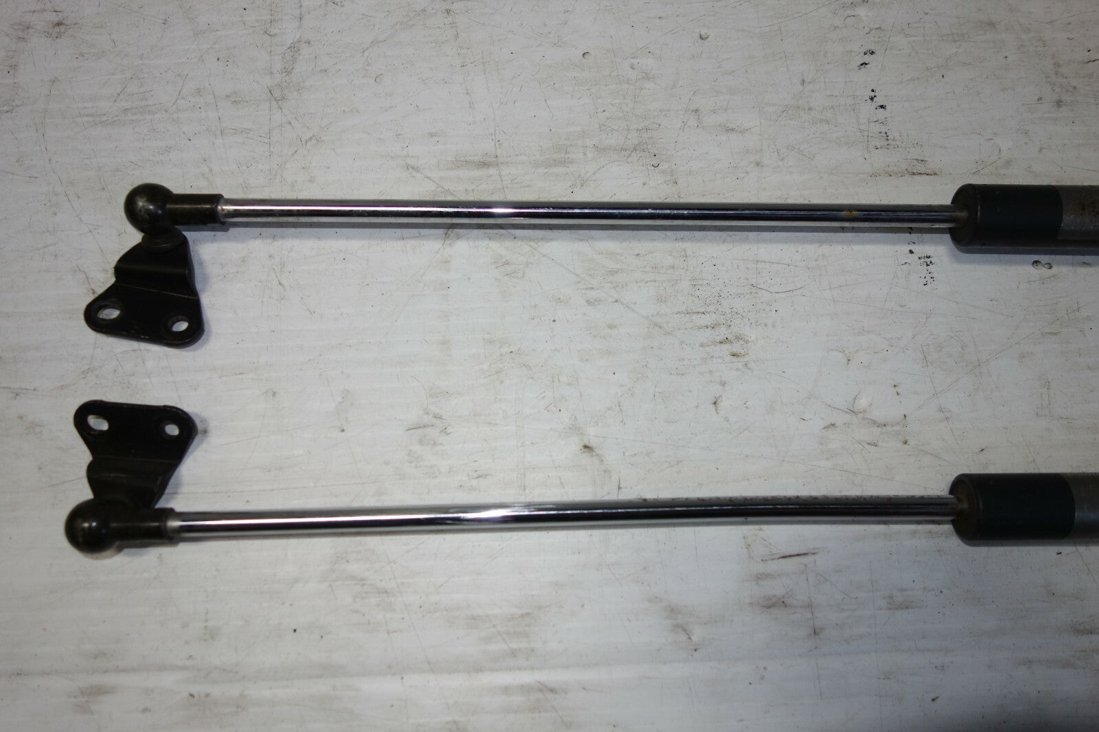 JDM 1996-2000 HONDA CIVIC TYPE R  EK9 REAR HATCH STRUTS TAILGATE TRUNK SHOCKS