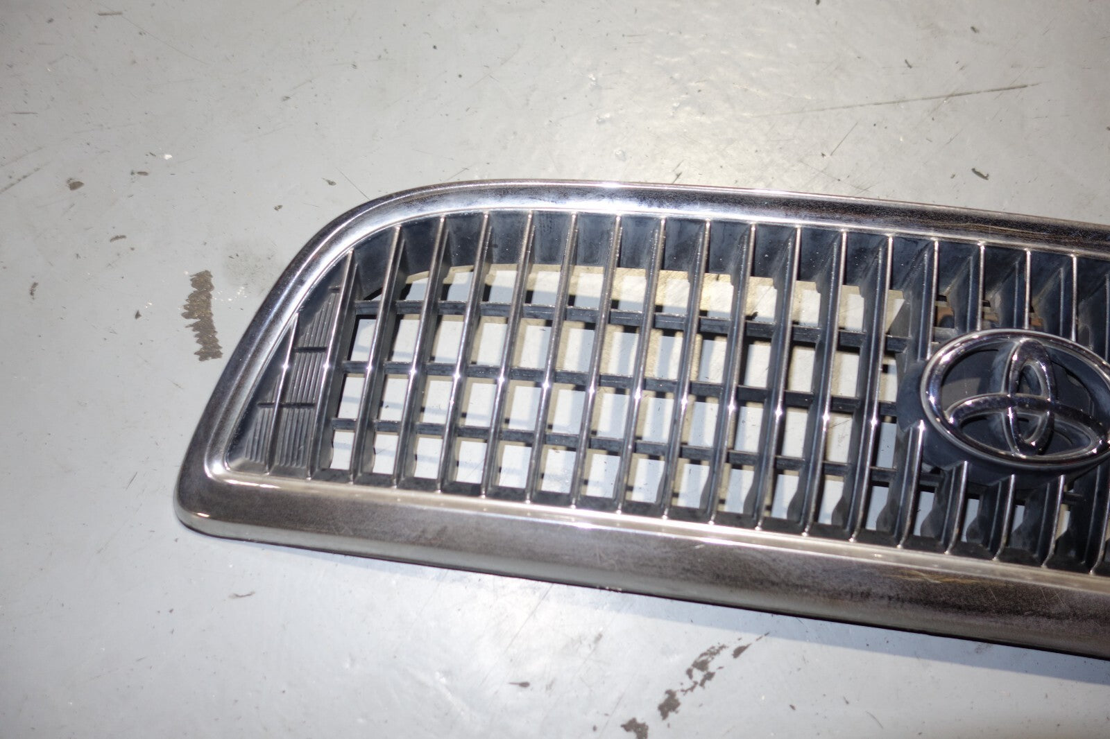 JDM 1991-1997 LEXUS GS300  FRONT GRILLE JZS147 GRILL Fits: LEXUS GS300 JZS147