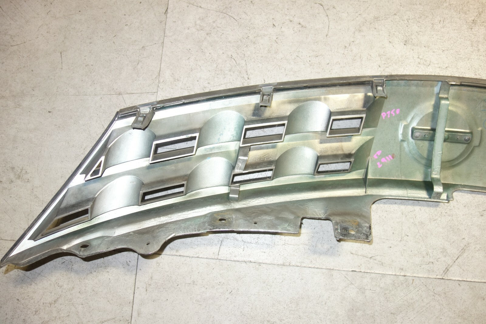 JDM Nissan Murano Grille Front 2003 2004 2005 PZ50 OEM