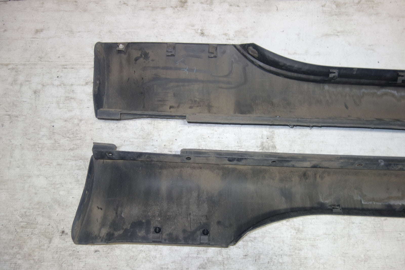 JDM Nissan 350z Z33 OEM Side Skirts Rocker Panels Fairlady 2003-2009