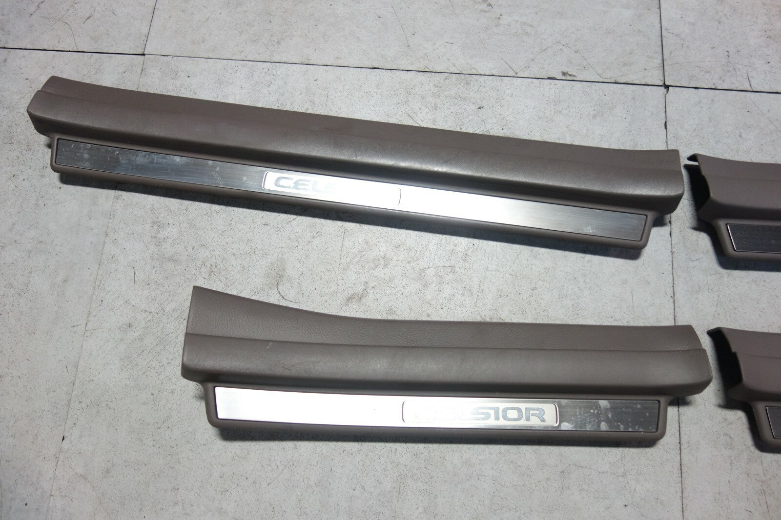 JDM Lexus LS430 Toyota Celsior Door Sills Scuff Plates 2001-2006 UCF30 UCF31
