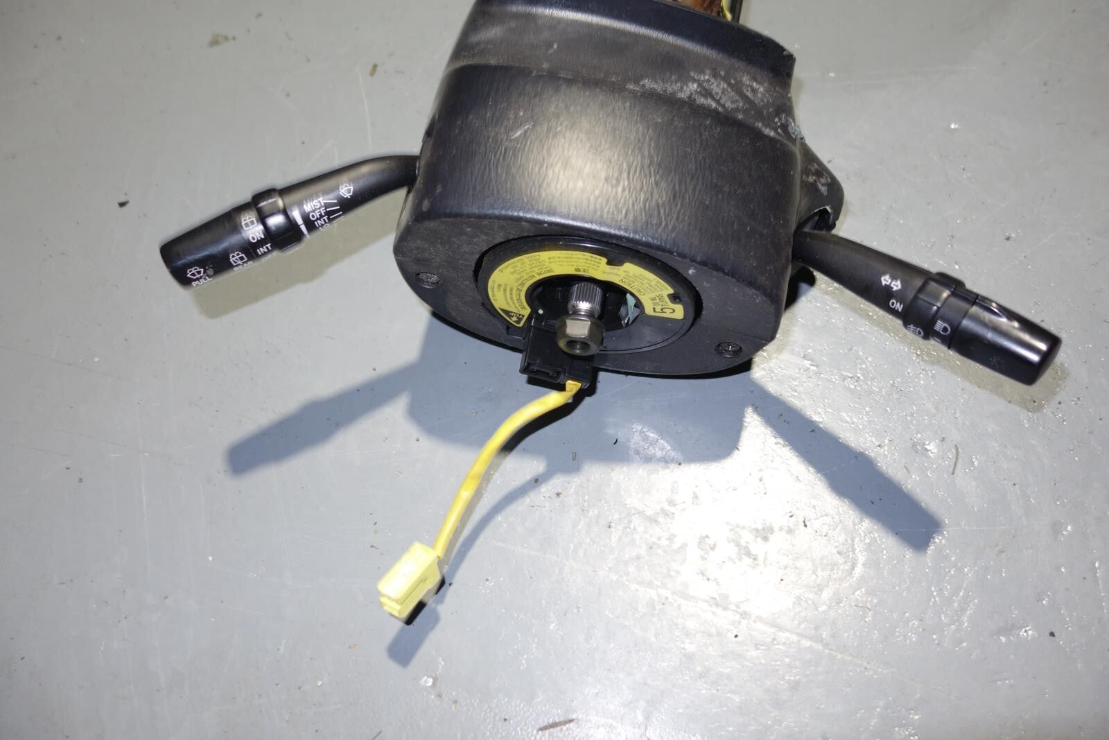 JDM 2000-2005 TOYOTA CELICA STEERING COLUMN RHD ZZT231 ZZT230 OEM Genuine
