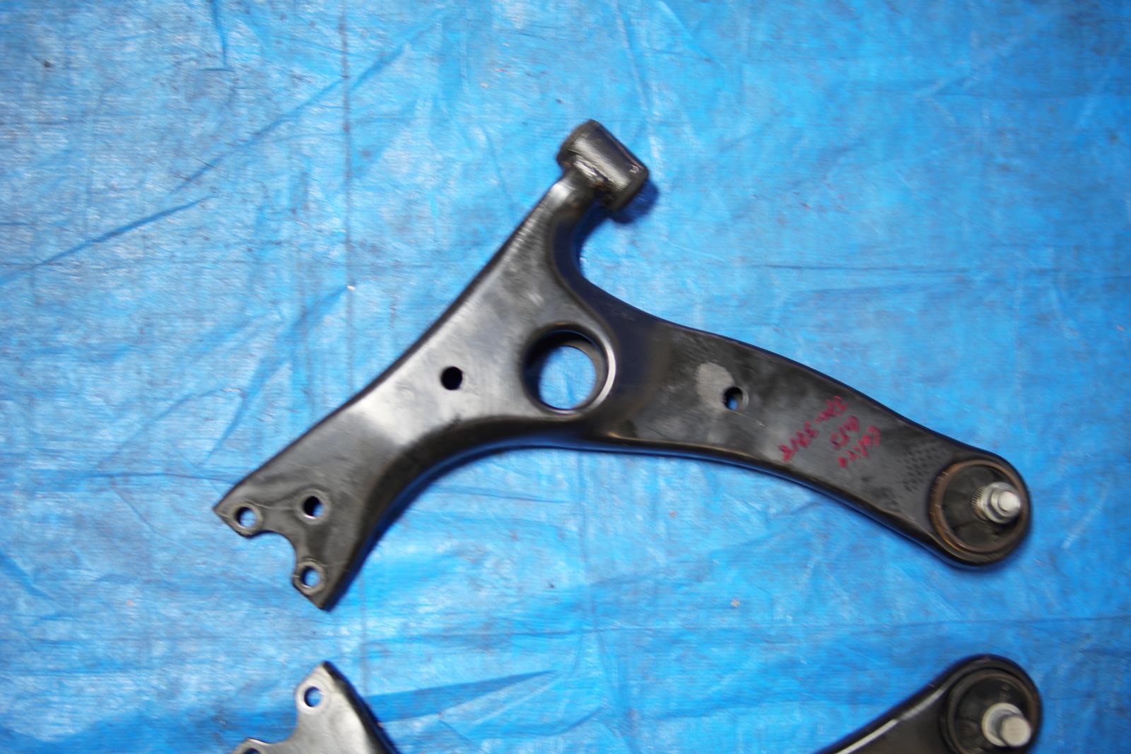 JDM Toyota Celica GT GT-S OEM Front Lower Control Arms Suspension 2000-2005 GTS