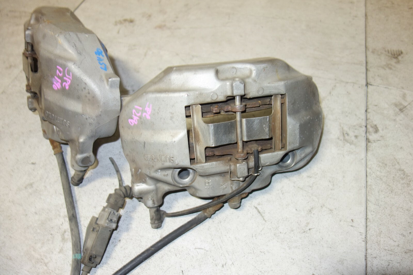 PULL OFF OEM FRONT CALIPER SET LEXUS LS430 4 PISTON JDM 2001-2006
