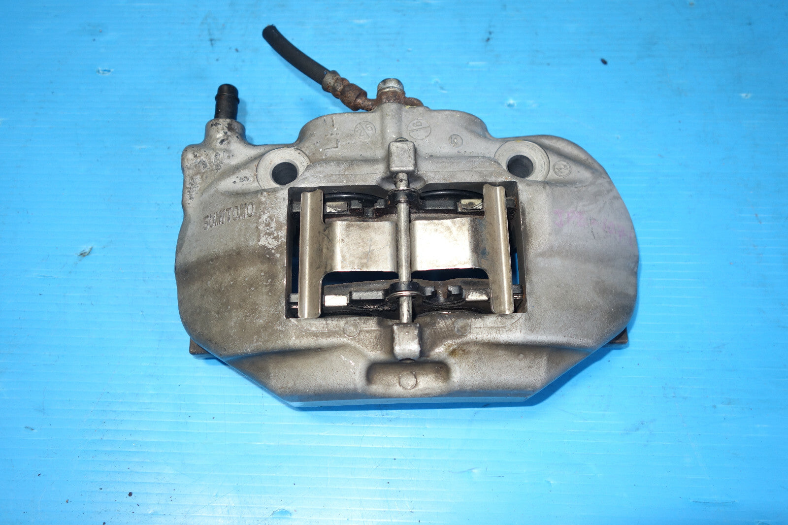 Lexus LS430 Front Left Driver Side 4 Pot Piston Brake Calipers OEM 2001-2006 JDM