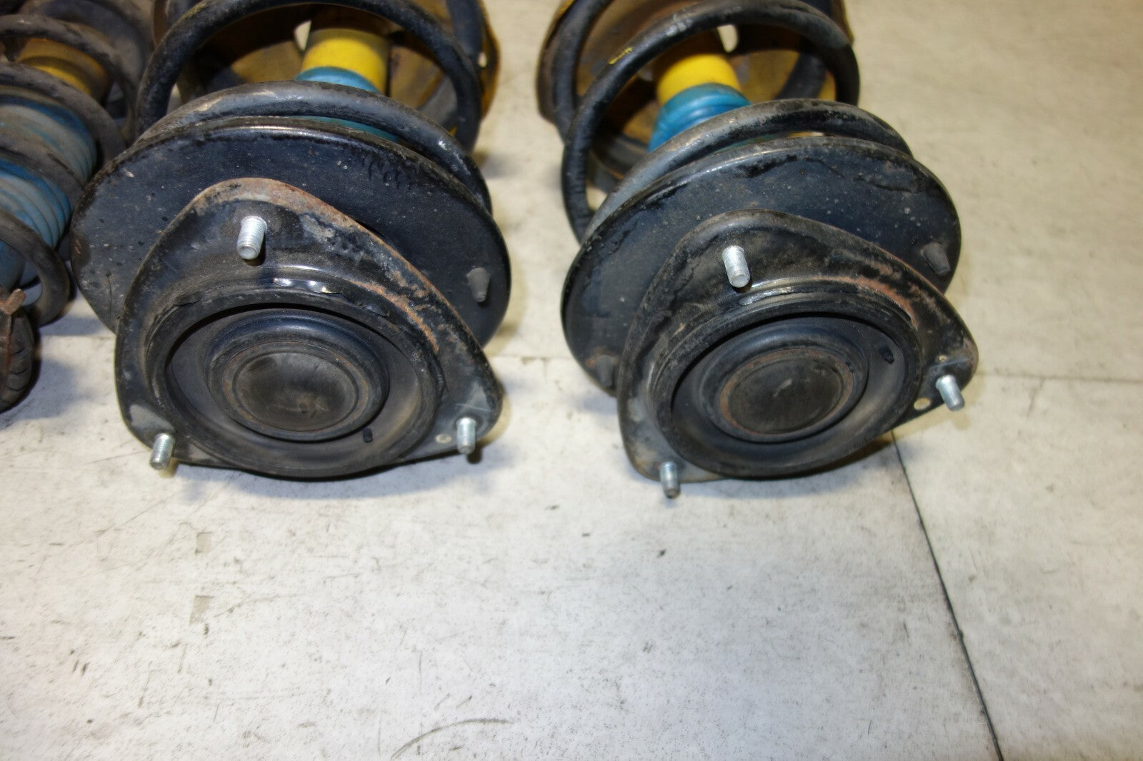 JDM Subaru Legacy B8 Performance Shocks Struts Springs Suspension 2005-2009