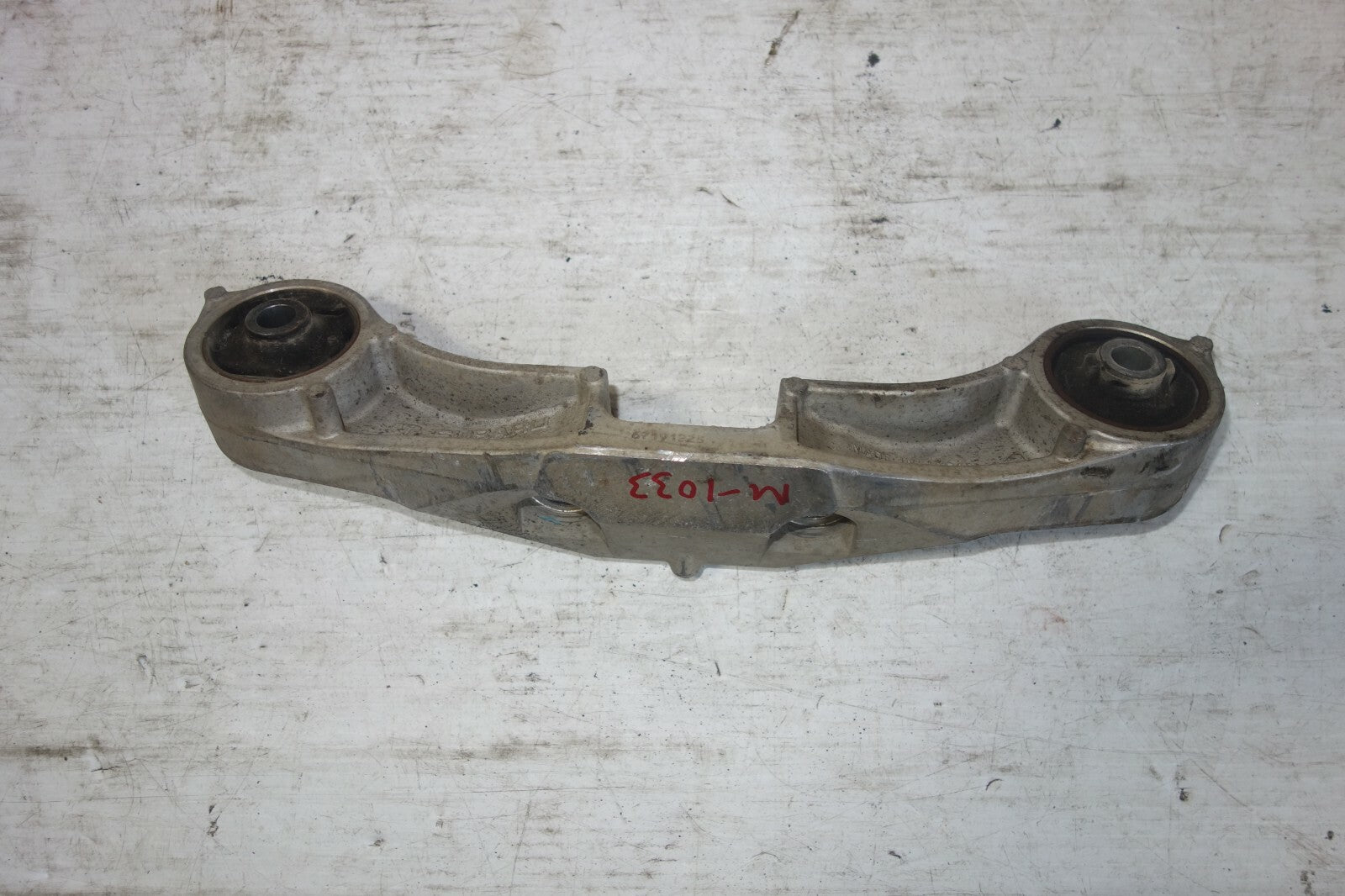 JDM 2005-2009 SUBARU LEGACY OUTBACK SPEC-B REAR ALUMINUM DIFFERENTIAL MOUNT