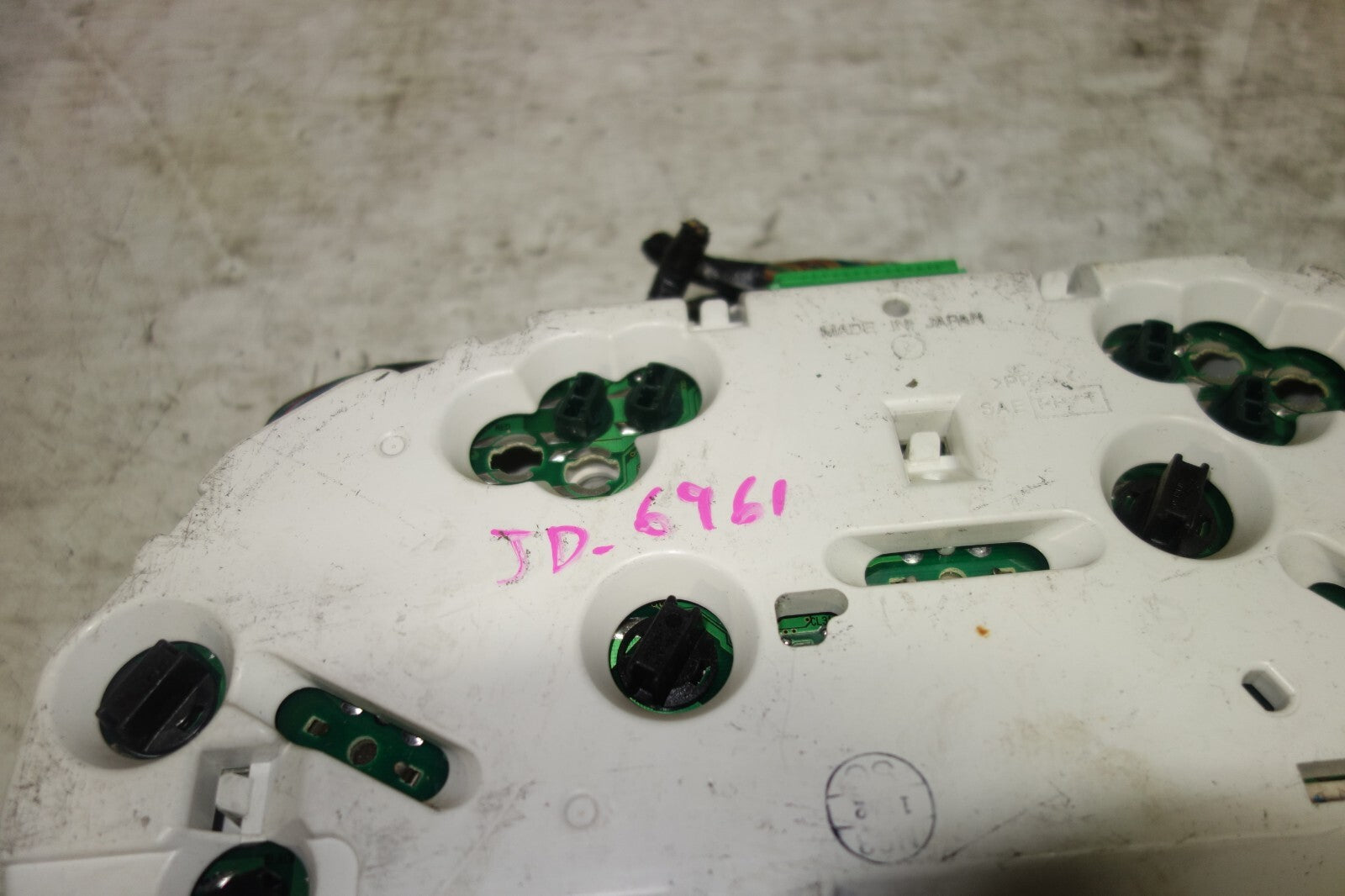Subaru Forester 5 Speed OEM Gauge Cluster SG5 2003 2004 2005