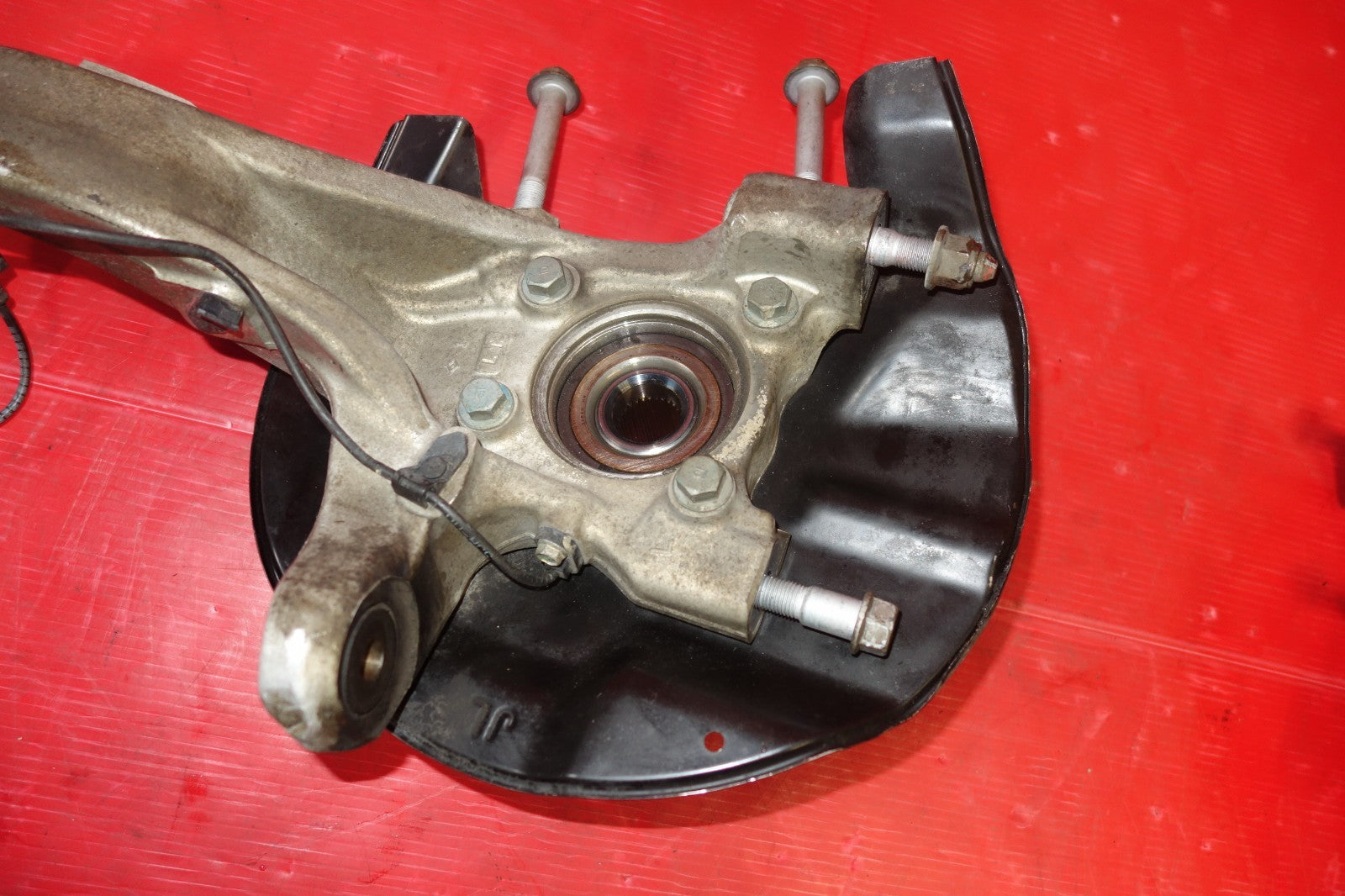 JDM Acura RL KB1 Front Left Wheel Hub Bearing Spindle LH Free Shipping 2005-2008