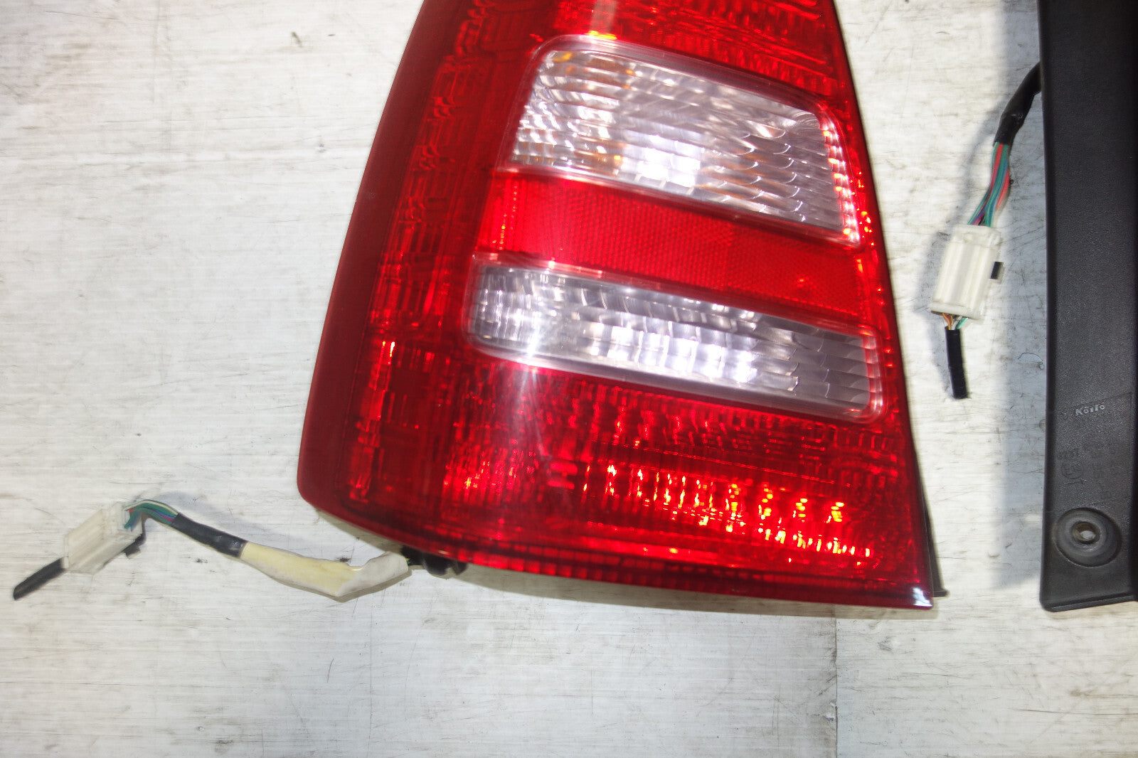 JDM SUBARU FORESTER Taillights Pair TAIL LAMP FACTORY OEM 2003 2004 2005