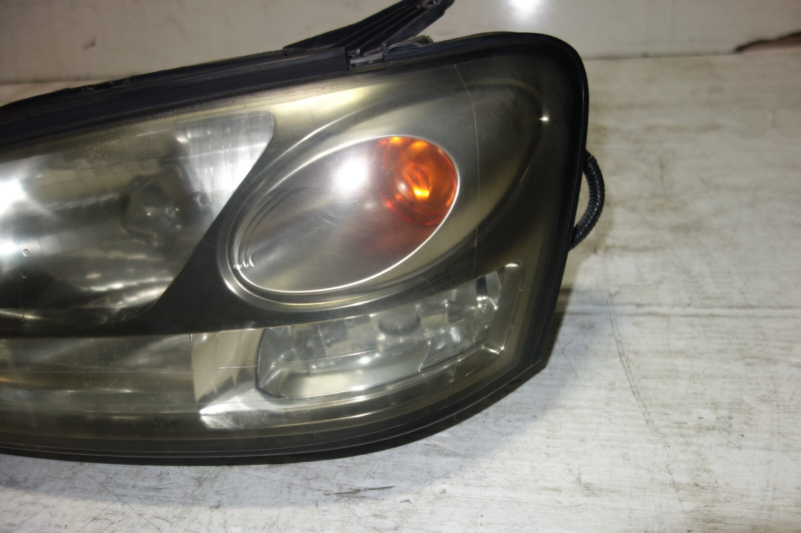 JDM Subaru Legacy Headlights BH5/BE5 HID Left & Right 2000 2001 2002 2003 2004