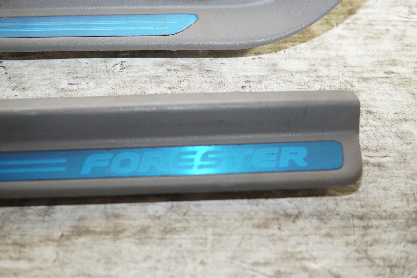 Subaru Forester Door Sills Genuine Rh LH 2003-2008 MF-447