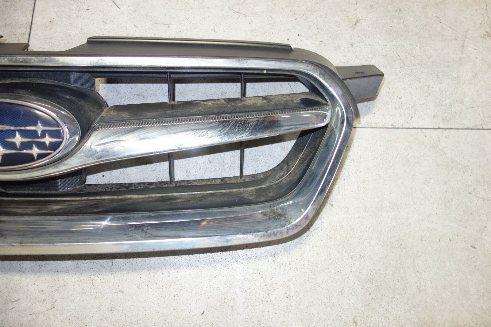 JDM 2008-2009 GENUINE SUBARU LEGACY  OEM GRILLE GRILL BPE FITS:SUBARU LEGACY